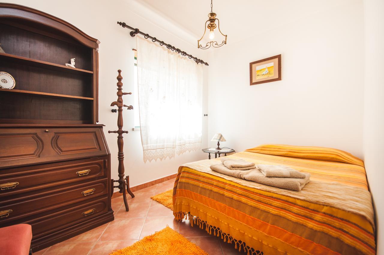 Rivers Nation Surf Camp Bed & Breakfast Atouguia Da Baleia Exterior photo